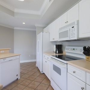 Enjoy cooking in this spacious kitchen, where every meal becomes a joyful experience with loved ones