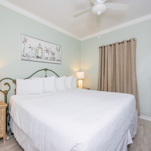 Royal Palms 1404-20