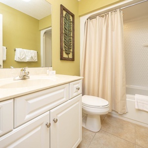 Refresh in this inviting guest bath, where soft towels await and a relaxing vibe enhances your daily routine