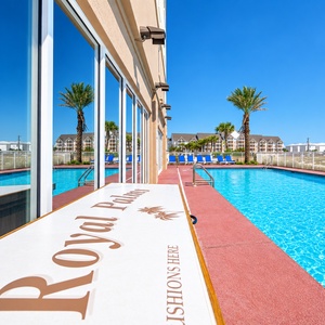Royal Palms Property-16