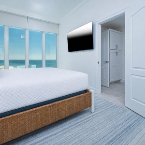 Unwind in this relaxing king guest suite and drift off into a peaceful slumber