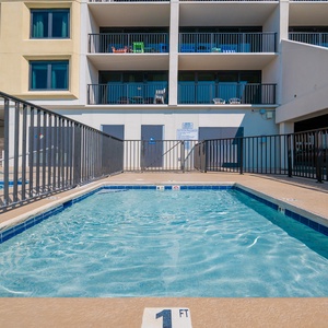 Island Winds Pools-09