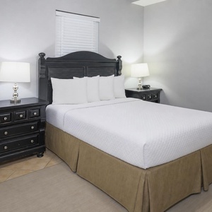 Unwind in this relaxing queen guest suite and drift off into a peaceful slumber