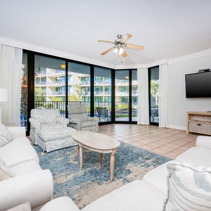 Phoenix on the Bay 1124, Orange Beach, Alabama, bay view, 3 bedroom condominium on the 1st floor