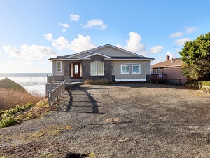 Admiral's Beach Retreat