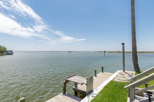 Coastal Den CPV130 Photo
