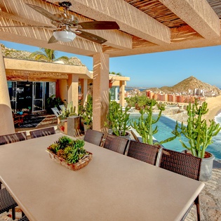 Outdoor dining with Oceanview