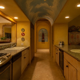 Fully equipped kitchen