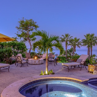 Pool and Jacuzzi view