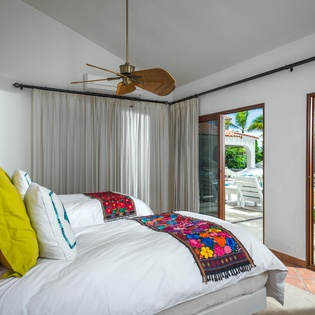 2 Twin bedroom suite