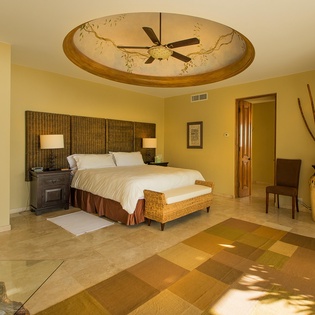 Suite with King bed