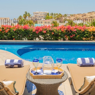 Drinks by the pool