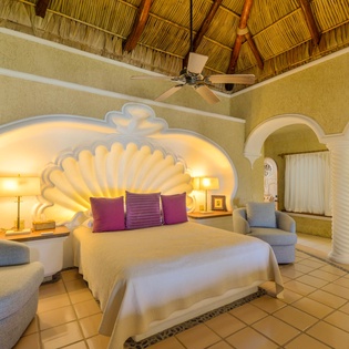 Bedroom suite