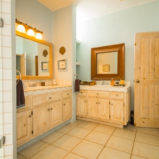 En suite bathroom
