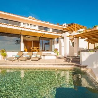 Pool deck