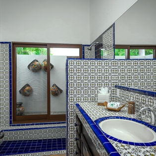 En Suite bathroom