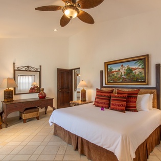 Suite with King bed