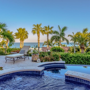Pool and Jacuzzi views