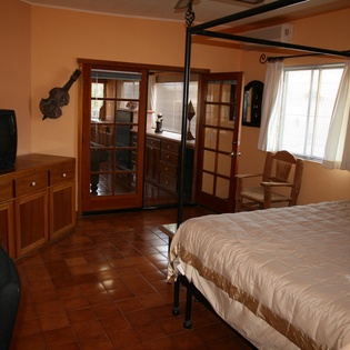 Suite with King bed