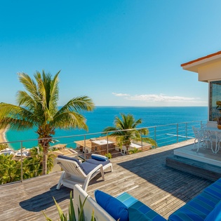 Sunny deck with sitting area-7