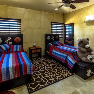 Double bed suite