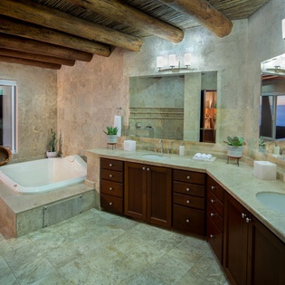 Master suite bathroom