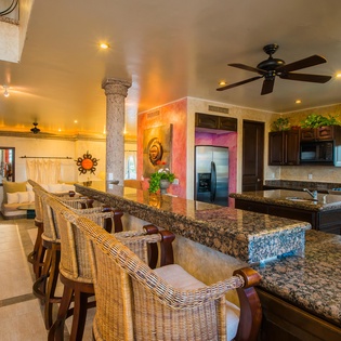 Gourmet kitchen bar