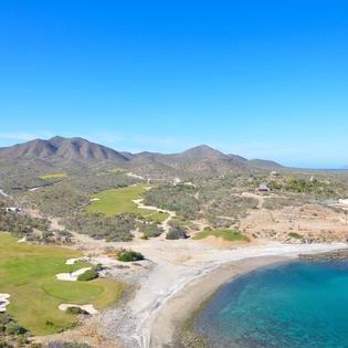 Beautiful and unspoiled location on the Bay of Dreams near La Paz