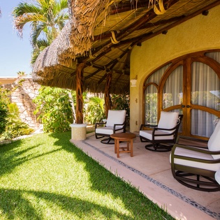 Garden patio sitting area