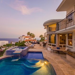 Side pool view