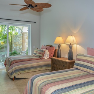 Two queen beds suite