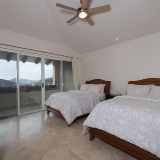 Two queen beds suite
