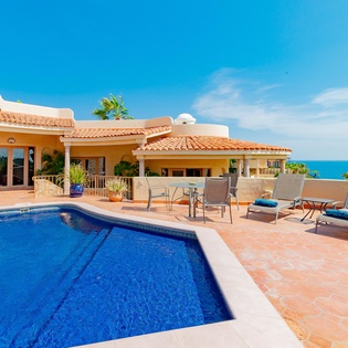 Pool and lounge with gorgeous ocean view