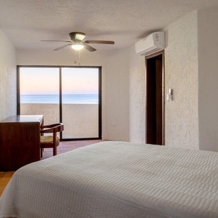 Beach suite with patio and beach access