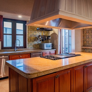 Fully equipped kitchen