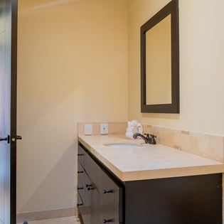 En-suite bathroom