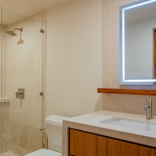 En suite bathroom