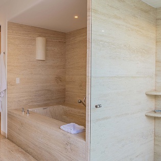 31_villa_fundadores_suite3bath_2