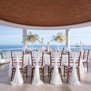 Beautiful outdoor dining with ocean view