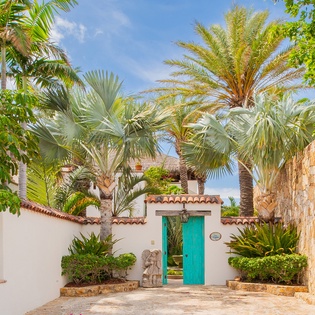 Villa gate entrance