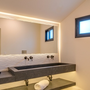En suite bathroom