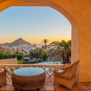 En suite outdoor sitting with incredible sunset views