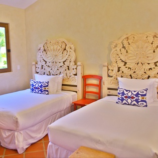 Double bed suite