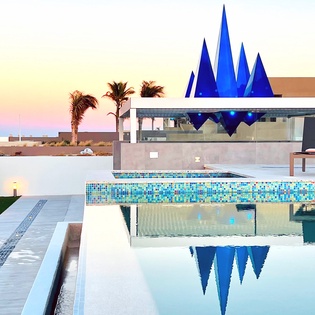 Gorgeous poolside with ocean view