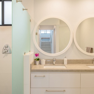 En suite bathroom