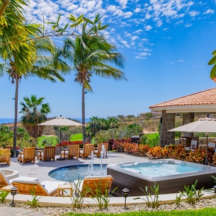 Pool and jacuzzi