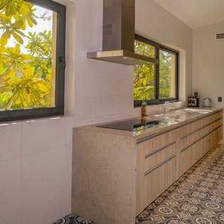 Fully equipped kitchen
