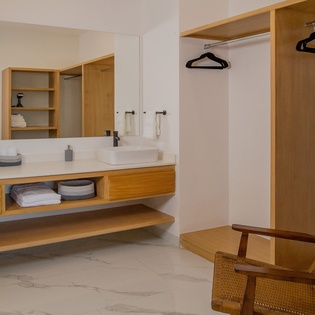 En suite bathroom