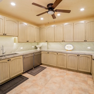 Fully equipped kitchen area