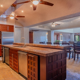 Fully equipped kitchen